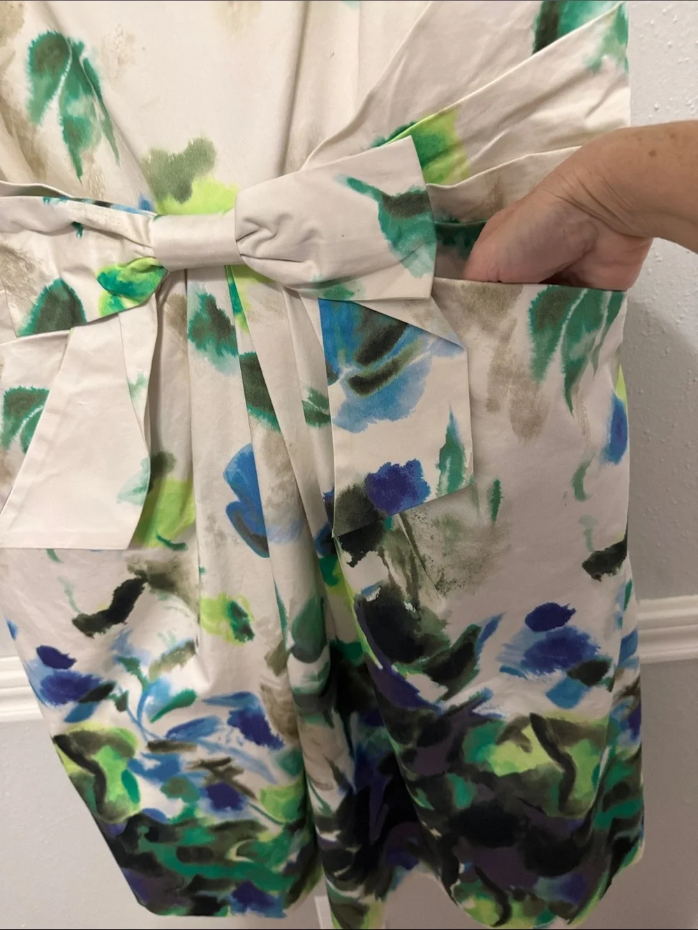 Kate Spade New York Jillian Watercolor Floral Dress With Bow Detail at Waist